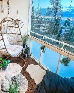 Nojatuolit<Beliani Riipputuoli Jalustalla Polyrottinki Luonnonvari Alba