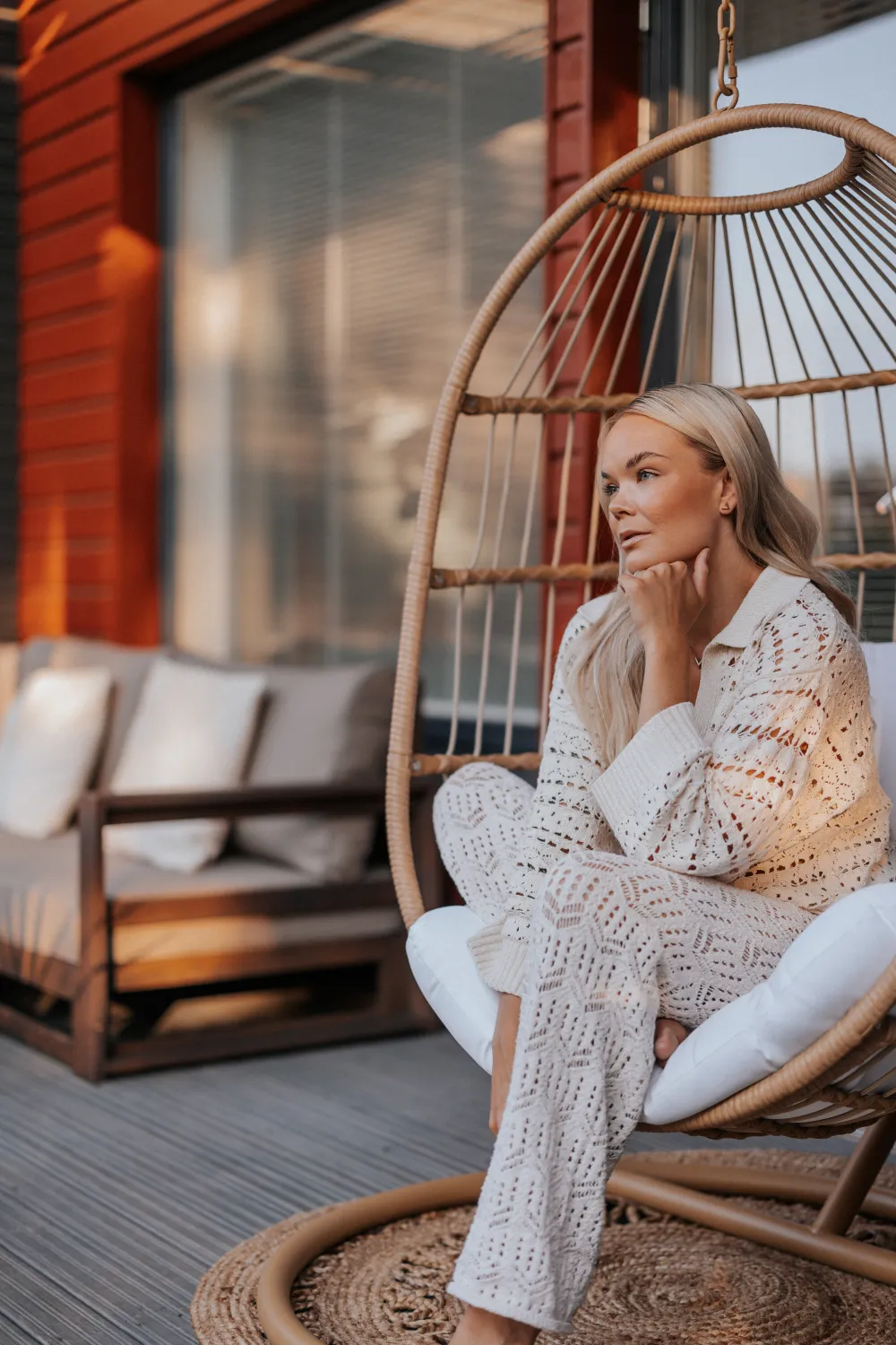 Nojatuolit<Beliani Riipputuoli Jalustalla Polyrottinki Luonnonvari Alba