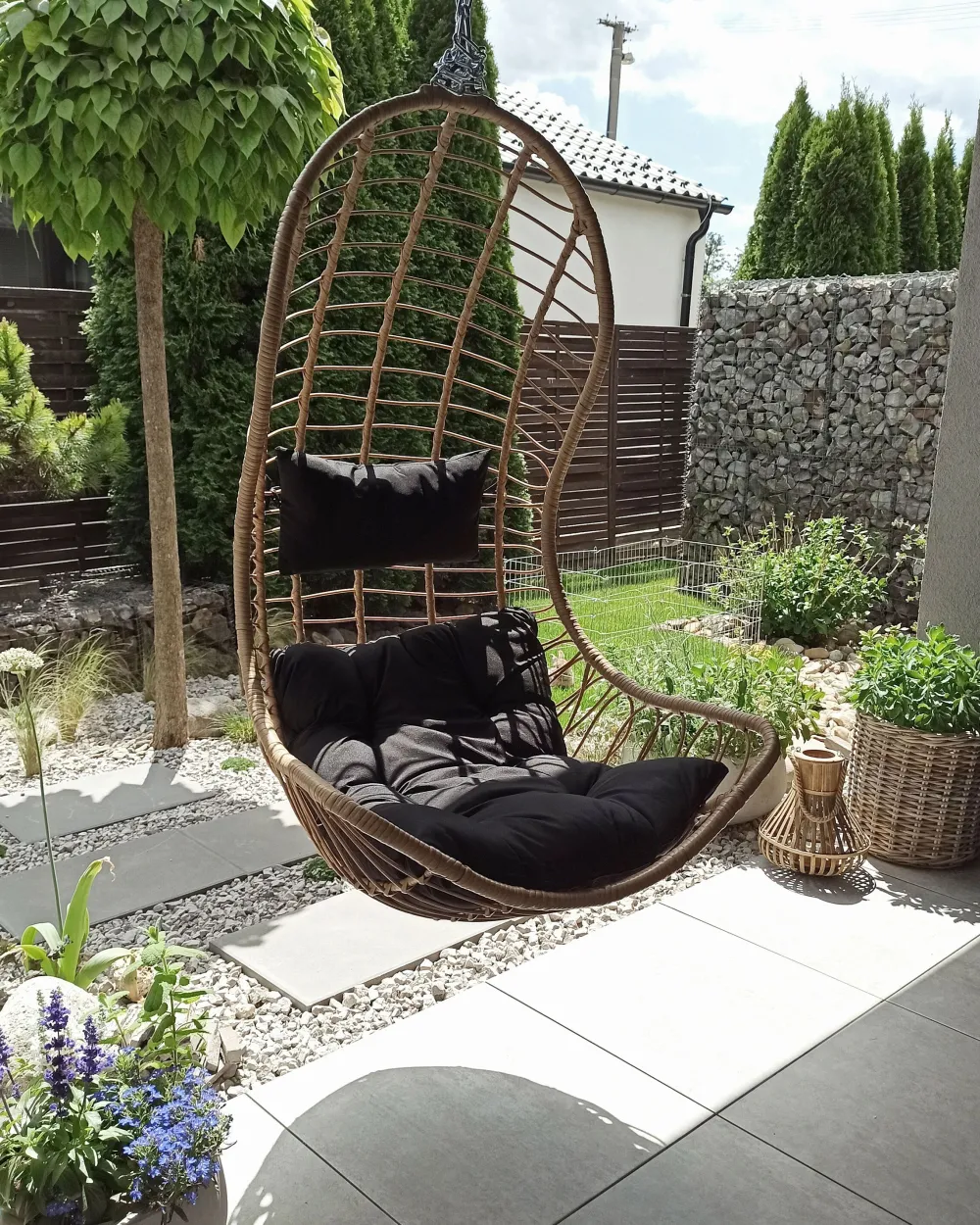 Nojatuolit<Beliani Riipputuoli Jalustalla Polyrottinki Luonnonvari Pineto