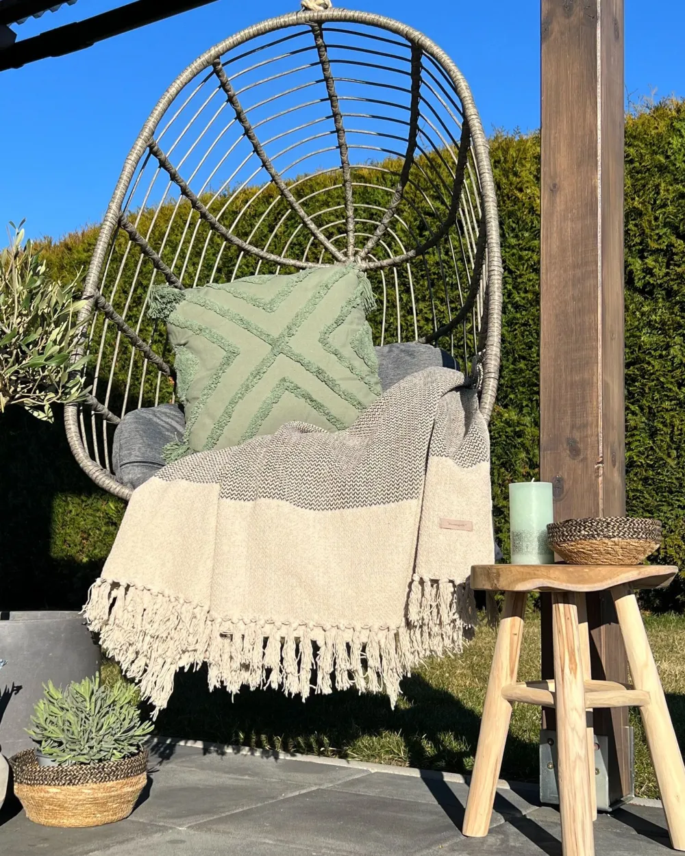 Nojatuolit<Beliani Riipputuoli Polyrottinki Harmaa Casoli