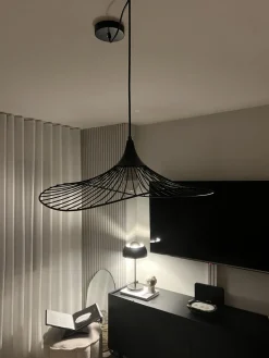 Valaisimet<Beliani Riippuvalaisin Metalli Musta Mazaro