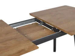 Pöydät<Beliani Ruokapoyta Jatkettava Tumma Puu/Musta 160/200 X 90 Cm Salvador