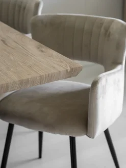 Pöydät<Beliani Ruokapoyta Vaalea Puu/Musta 140 X 80 Cm Spectra