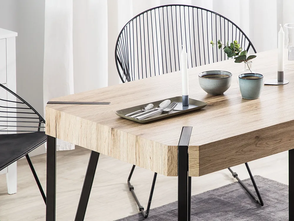 Pöydät<Beliani Ruokapoyta Vaalea Puu/Musta 130 X 80 Cm Cambell