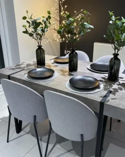 New Beliani Ruokapoyta Vaaleanharmaa/Musta 150 X 90 Cm Adena