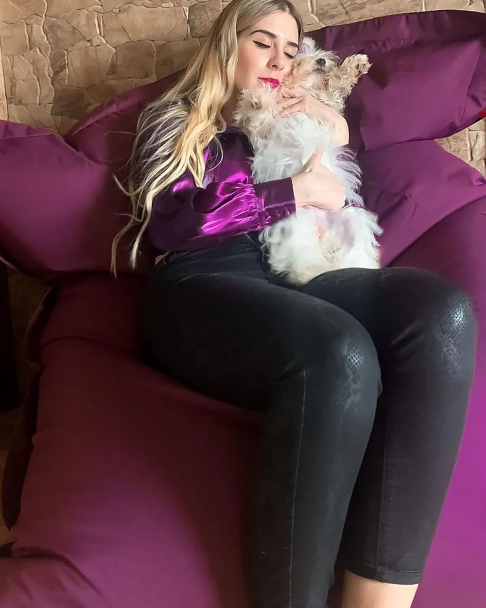 Cheap Beliani Sakkituoli Kangas Purppura 140 X 180 Cm Fuzzy