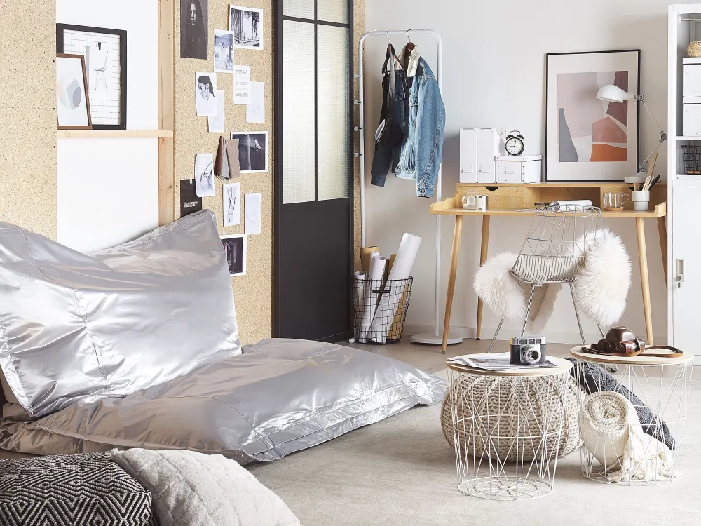 Lastenhuone<Beliani Sakkituoli Nailon Hopea 180 X 230 Cm Fuzzy