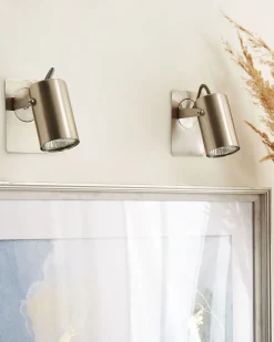 Discount Beliani Seinavalaisin Metalli Hopea 2 Kpl Klip