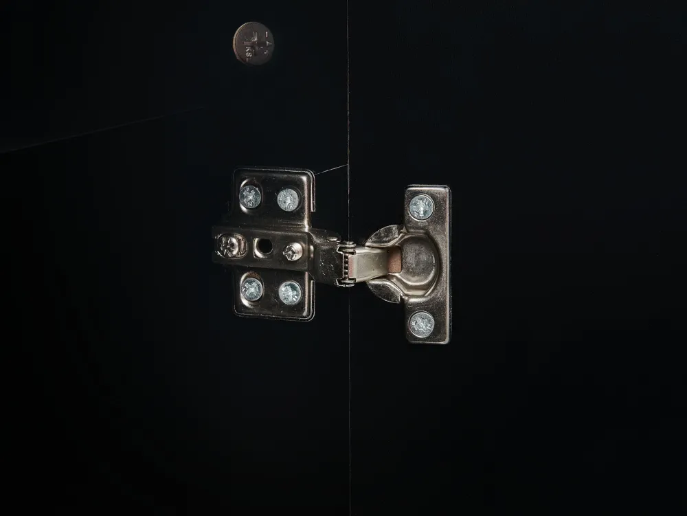 Säilytys<Beliani Senkki 2 Ovea Musta/Vaalea Puu Alaska