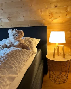 Outlet Beliani Sivupoyta Metalli Säilytystila Musta Lanark