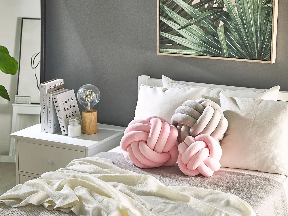 Tekstiilit<Beliani Solmutyyny Sametti Vaaleanpunainen 30 X 30 Cm Malni