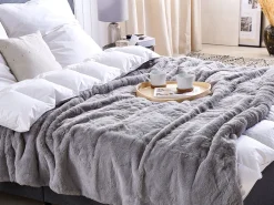 Tekstiilit<Beliani Torkkupeitto Kangas Vaaleanharmaa 200 X 220 Cm Chaab