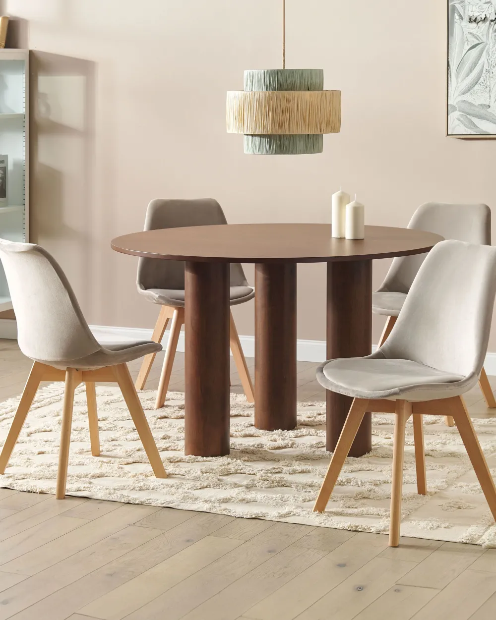 Säilytys<Beliani Vitriinikaappi Teras 2 Ovea 3 Hyllya Valkoinen Nash