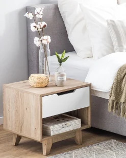 Säilytys<Beliani Yopoyta Laatikko Hylly Vaalea Puu/Valkoinen Spencer