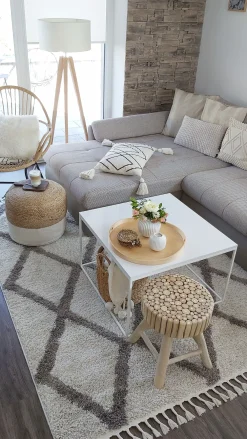 Säilytys<Beliani Yopoyta Tiikki Vaalea Puu Nampa